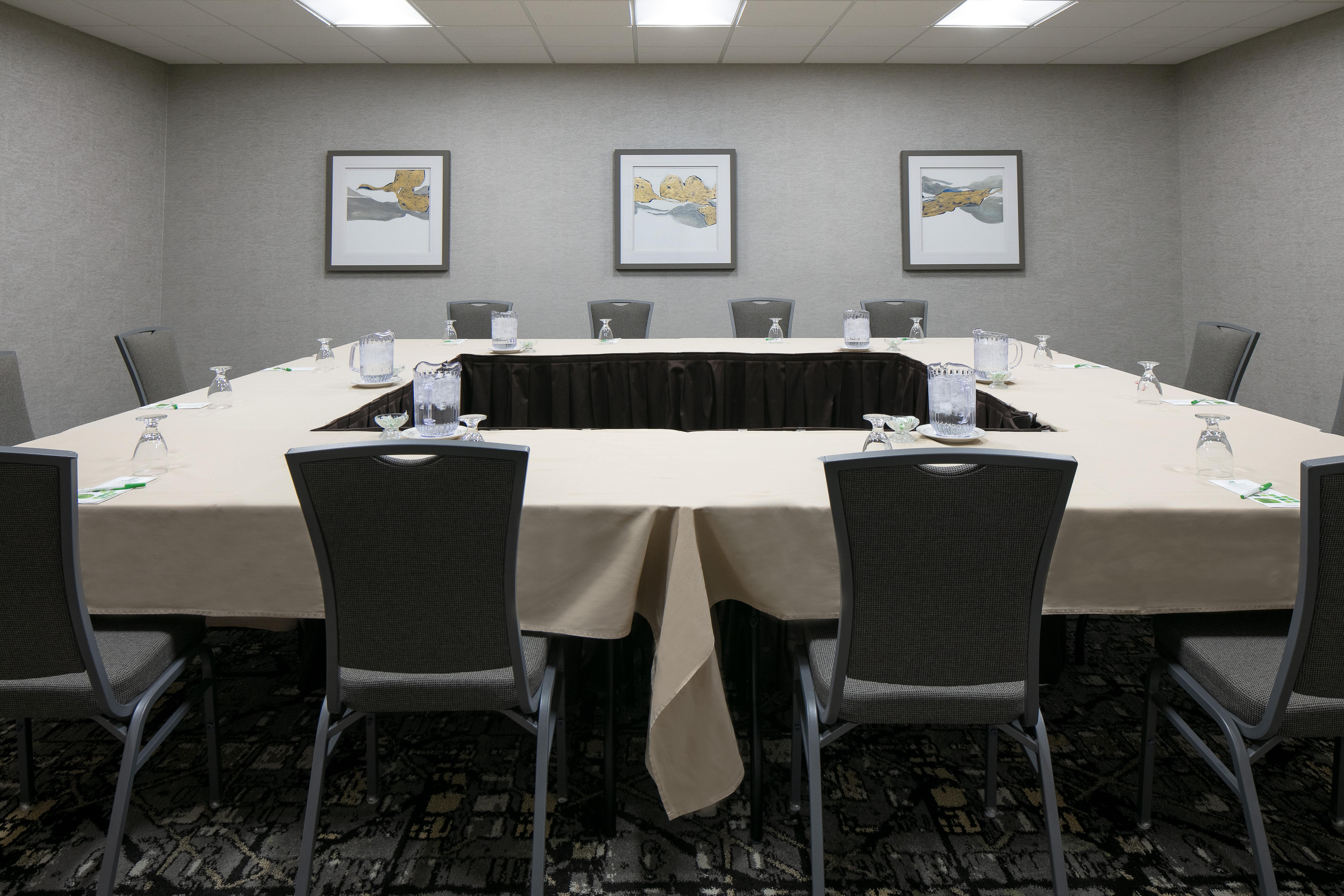 Holiday Inn Hotel & Suites Des Moines-Northwest By Ihg Urbandale Exteriör bild